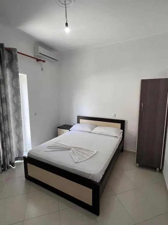 Vila Flavin 1 Ksamil Appartement